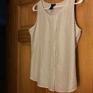 Woman’s sleeveless top. Size MP. Ann Taylor